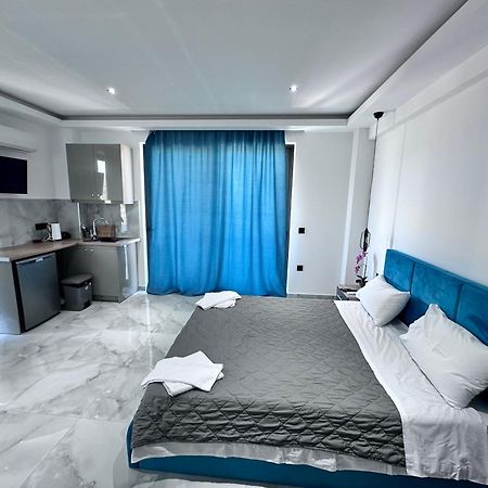 Central Studios Apartments Alykanas  Buitenkant foto