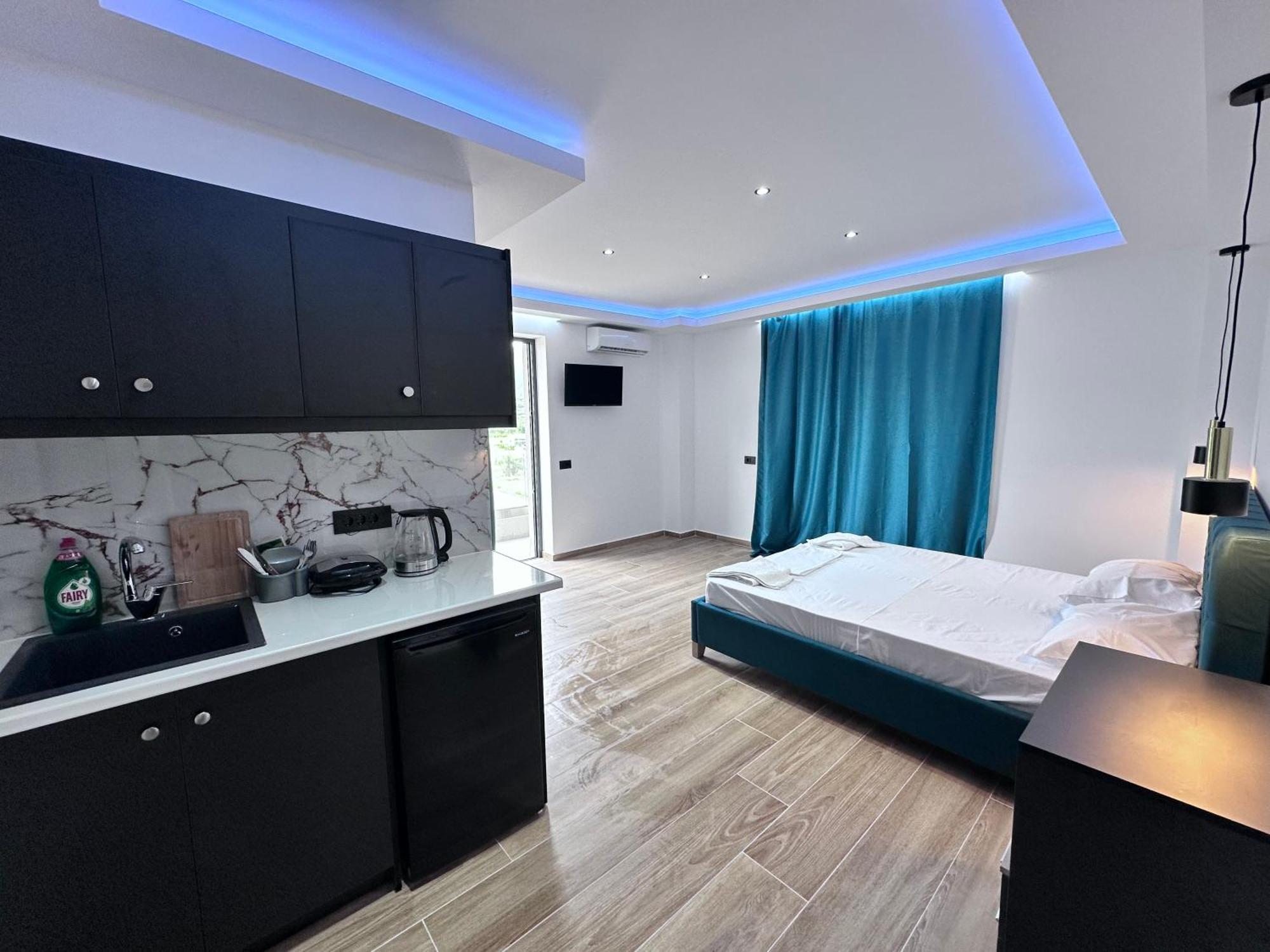 Central Studios Apartments Alykanas  Buitenkant foto